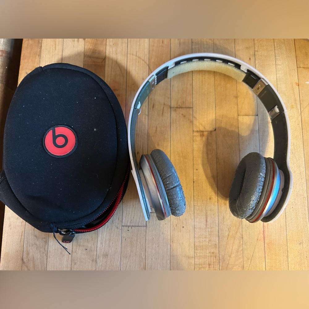 Beats Gray and Black Wireless Headphones